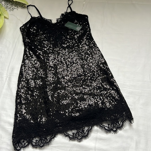 ⭐️nwt Wild Fable Sequin Slip Dress with Lace Trim⭐️ - Picture 3 of 8